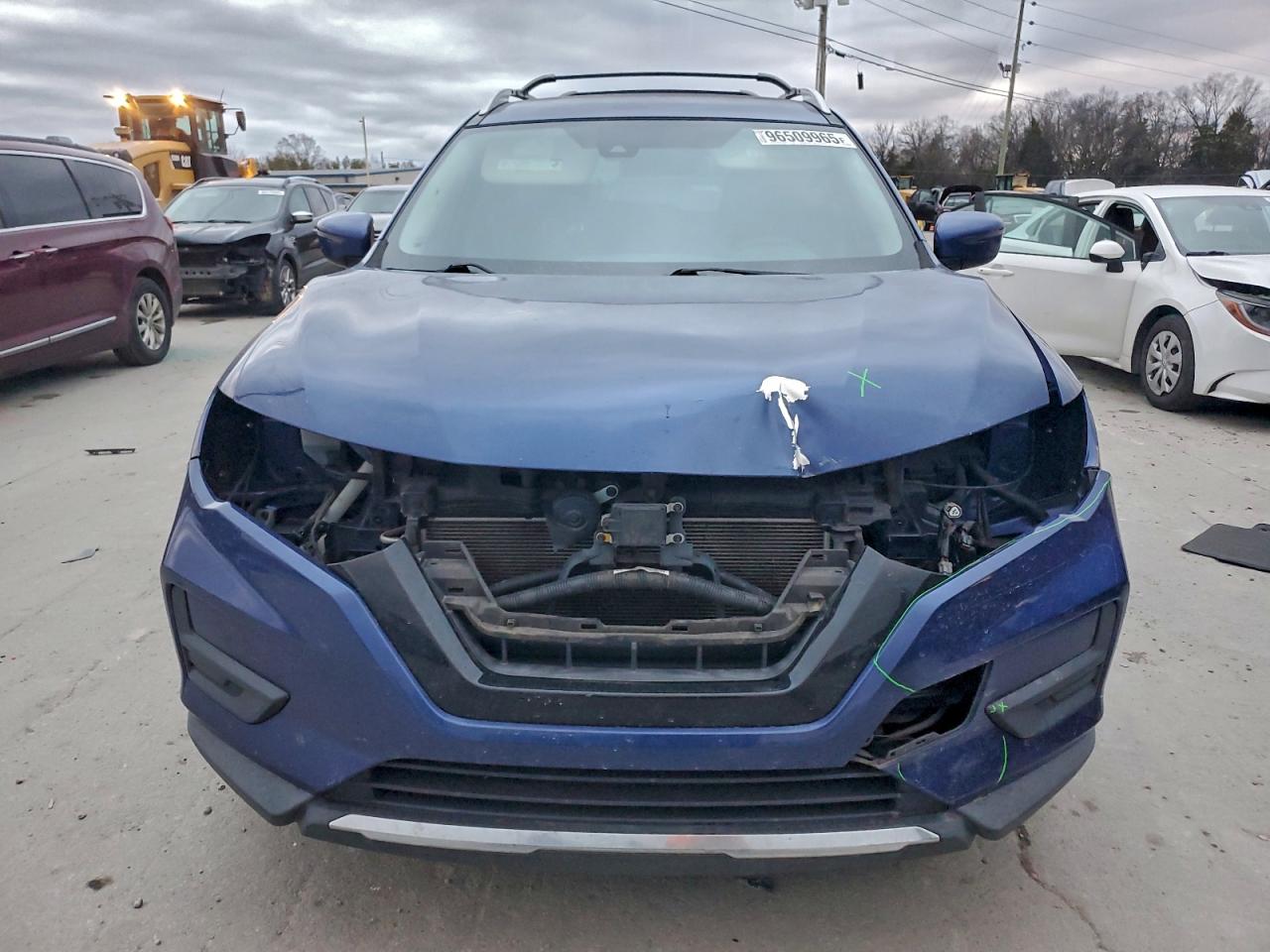 2019 NISSAN ROGUE S photo 5
