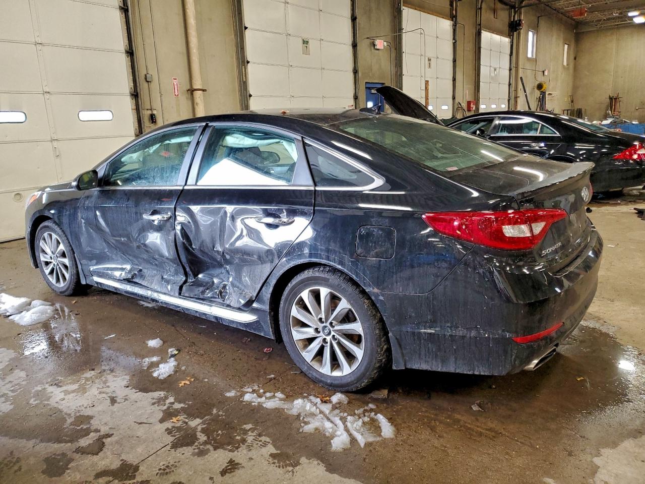 2016 HYUNDAI SONATA SPORT photo 2