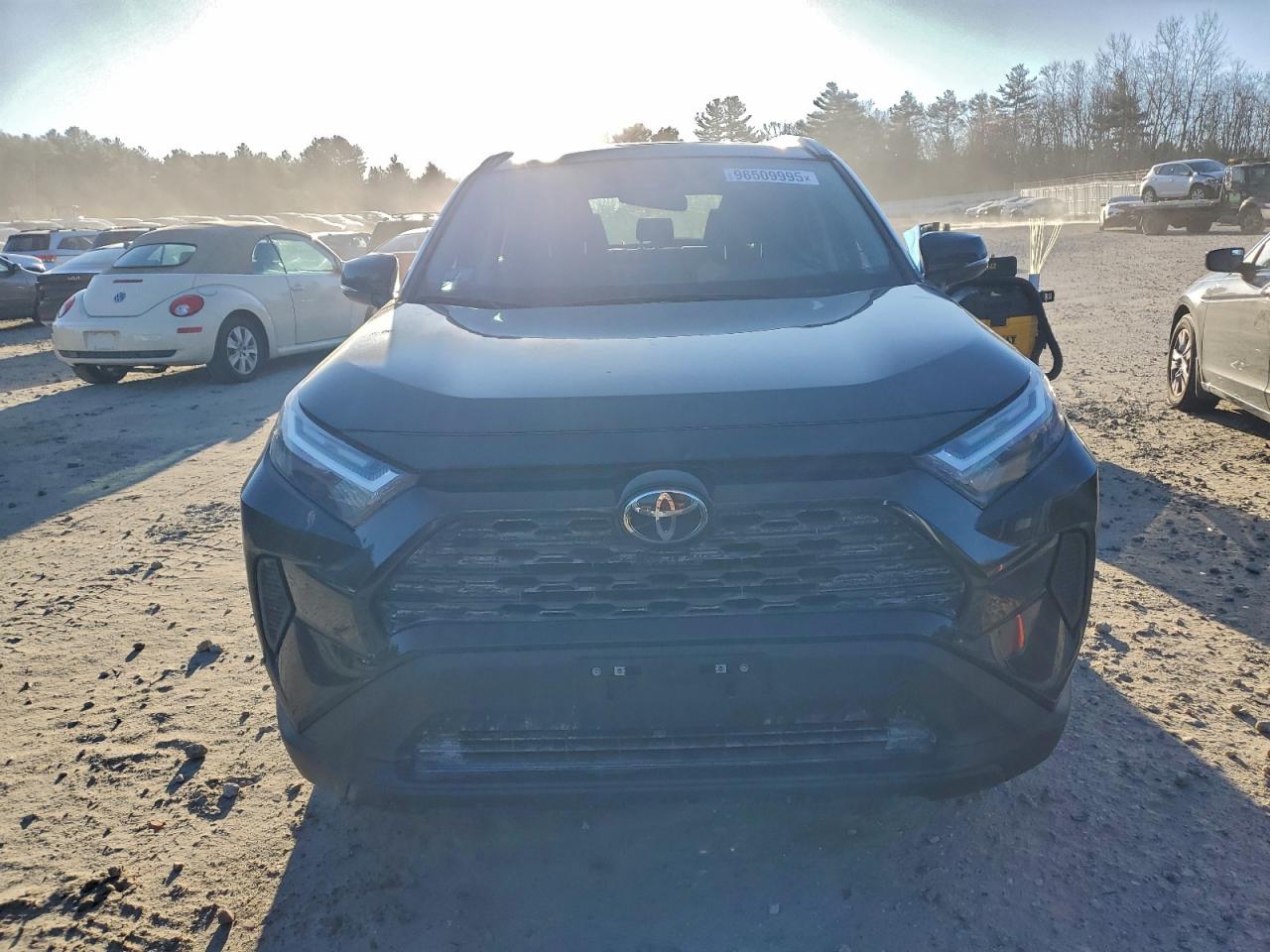 2024 TOYOTA RAV4 XLE photo 5