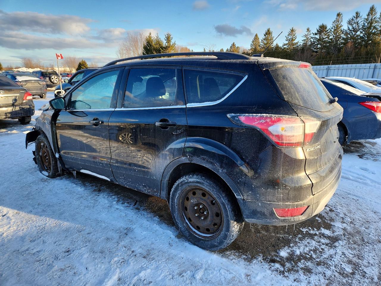 2017 FORD ESCAPE SE photo 2