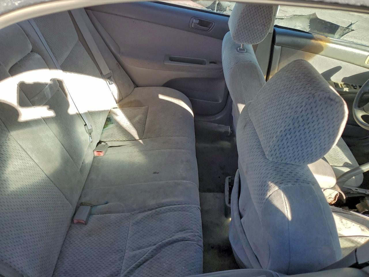 2003 TOYOTA CAMRY LE photo 10