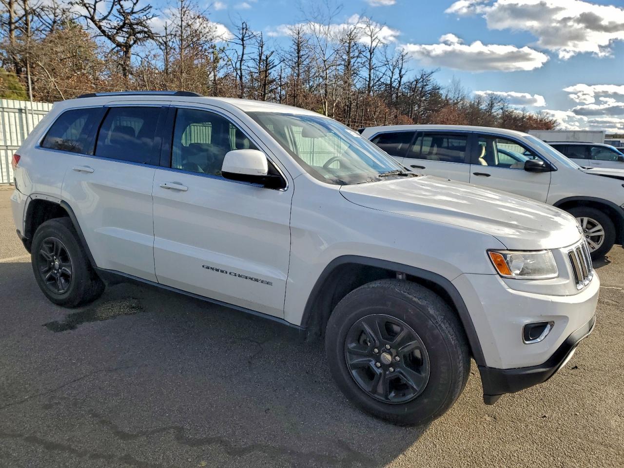 2016 JEEP GRAND CHEROKEE LAREDO photo 4