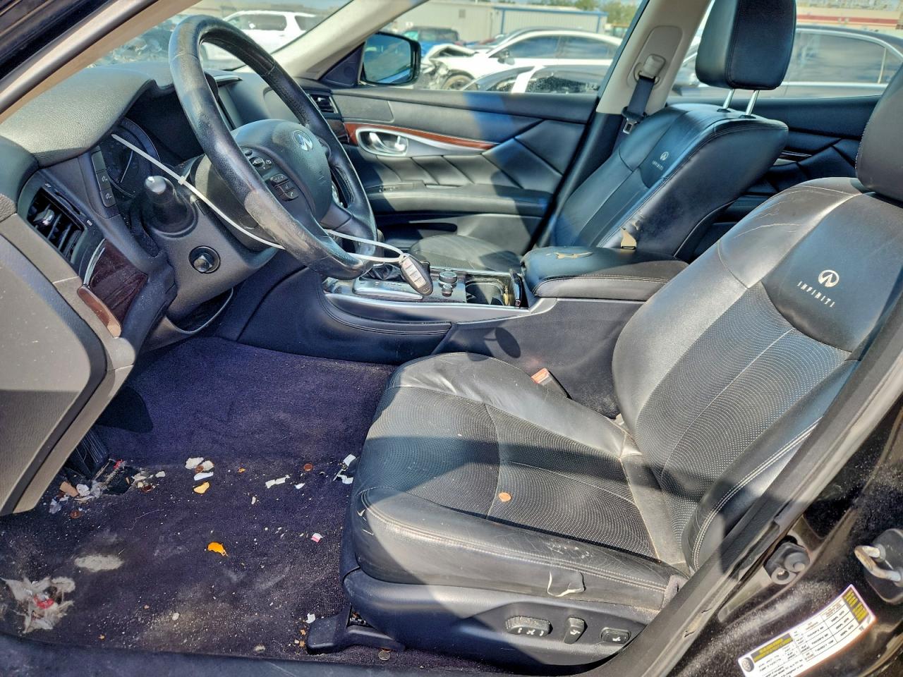 2012 INFINITI M37 photo 7