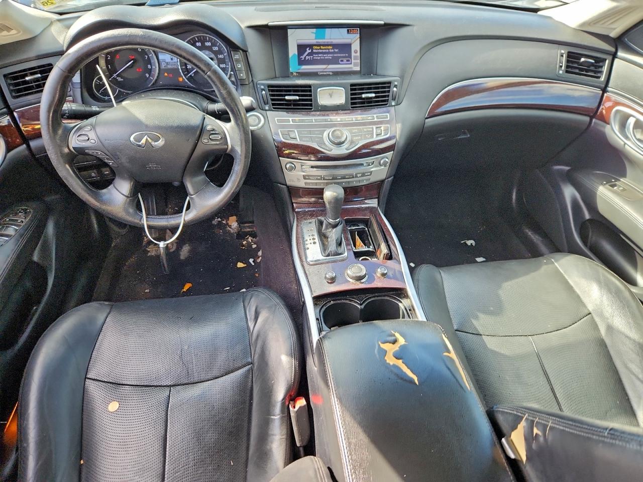 2012 INFINITI M37 photo 8