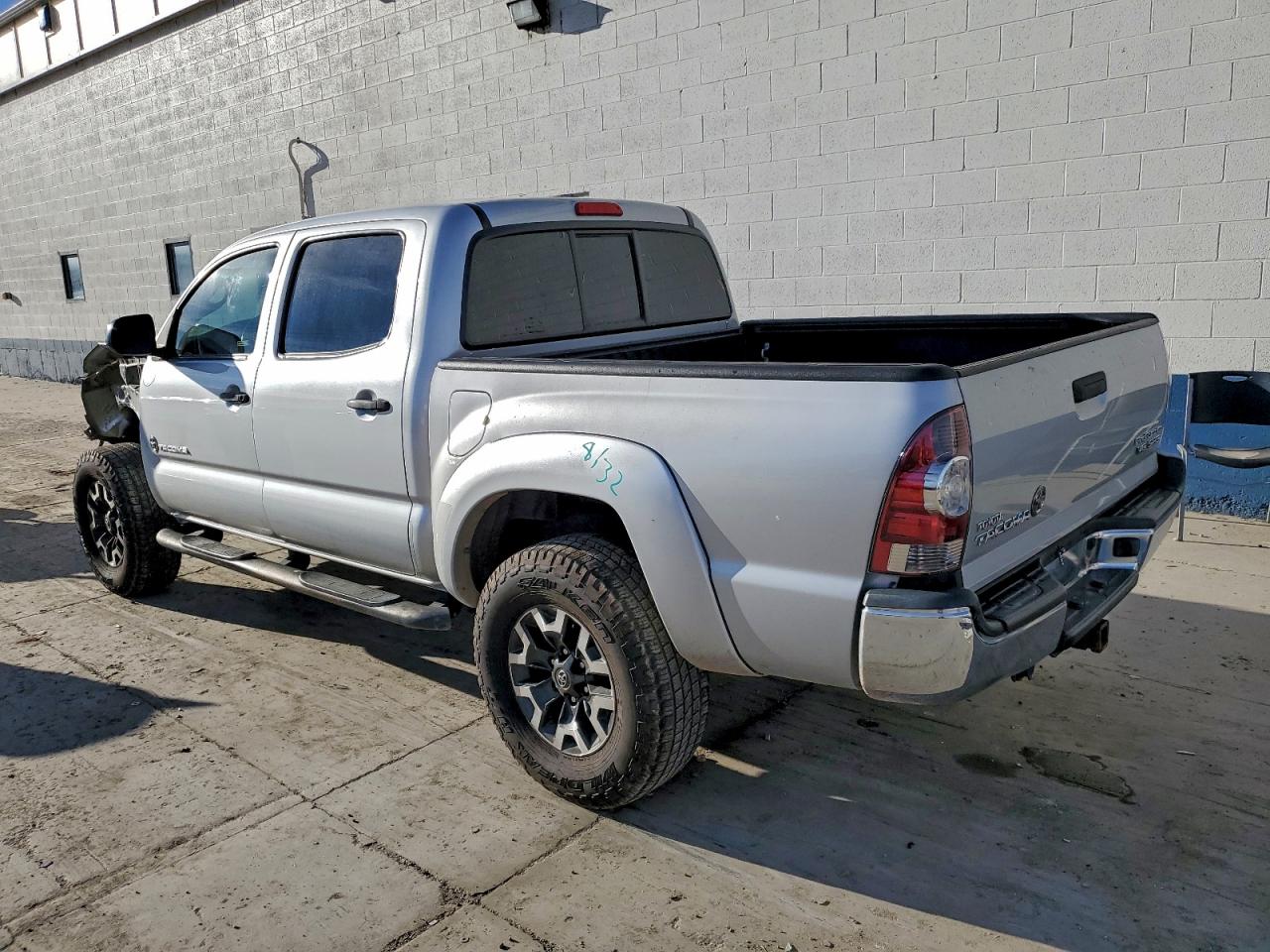 2013 TOYOTA TACOMA DOUBLE CAB PRERUNNER photo 2