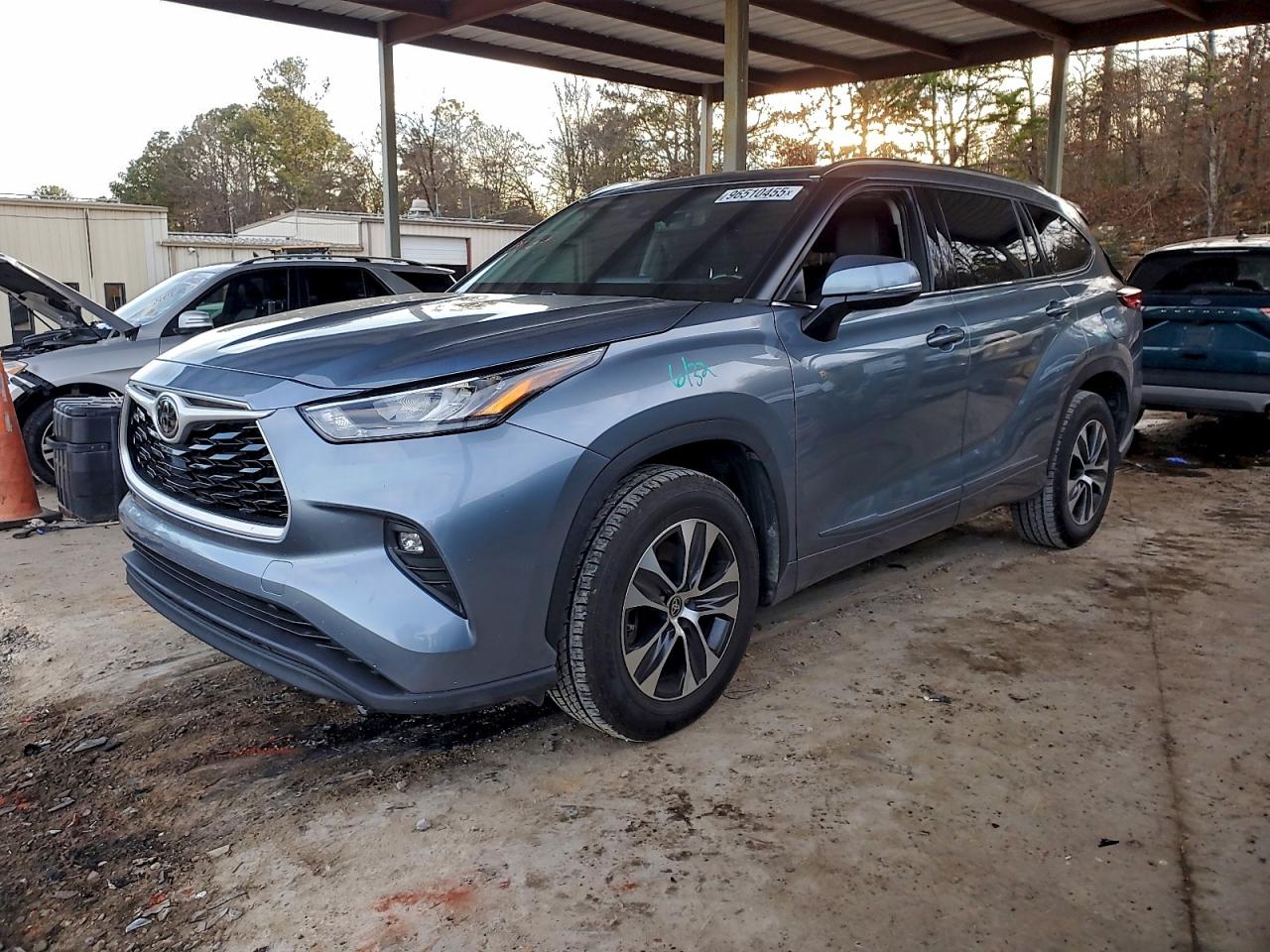 2020 TOYOTA HIGHLANDER