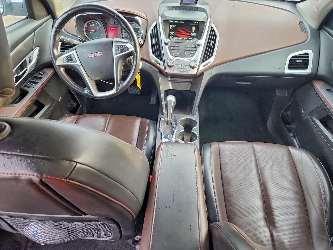 2015 GMC TERRAIN SLT photo 8