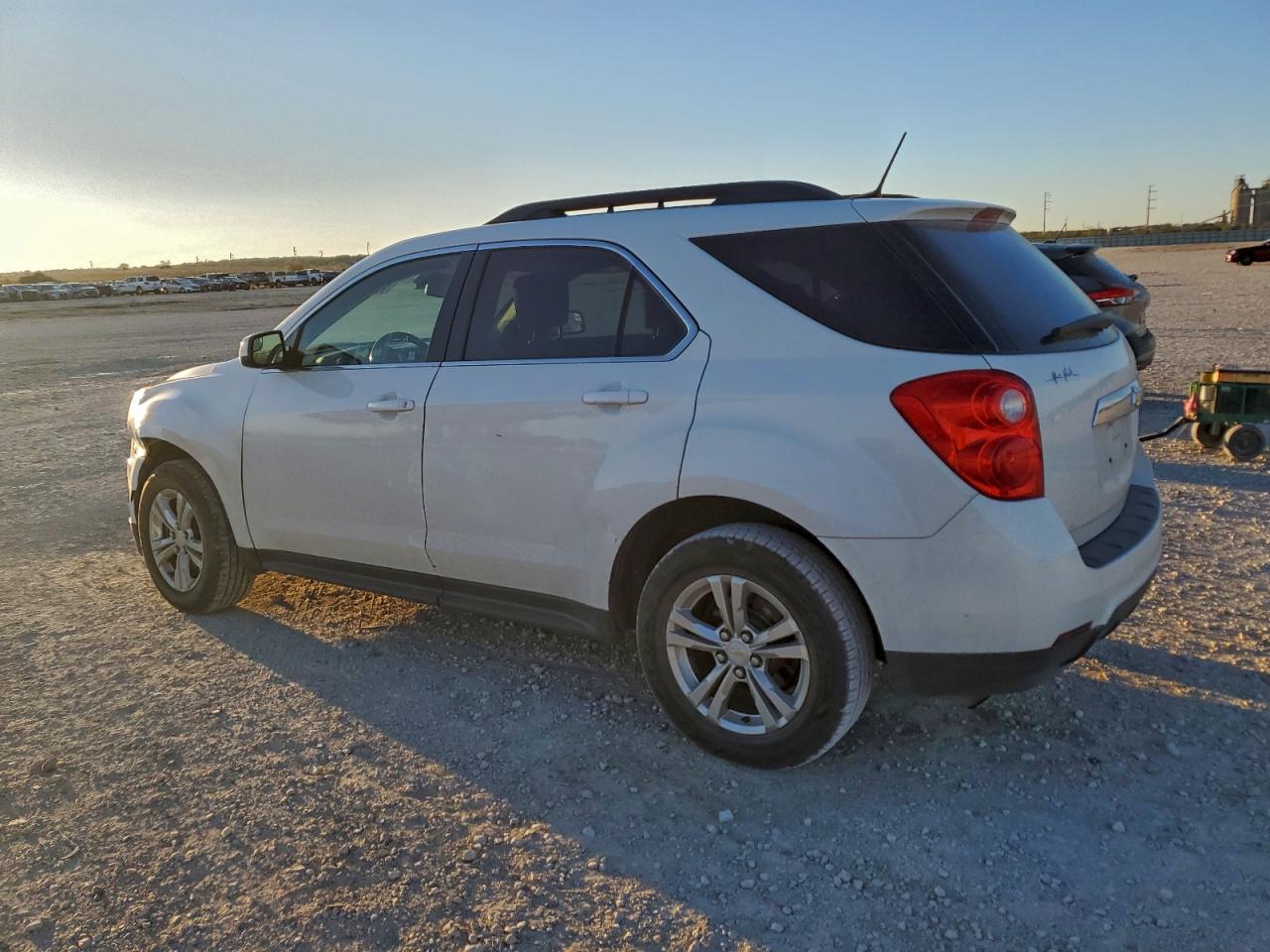 2014 CHEVROLET EQUINOX LT photo 2