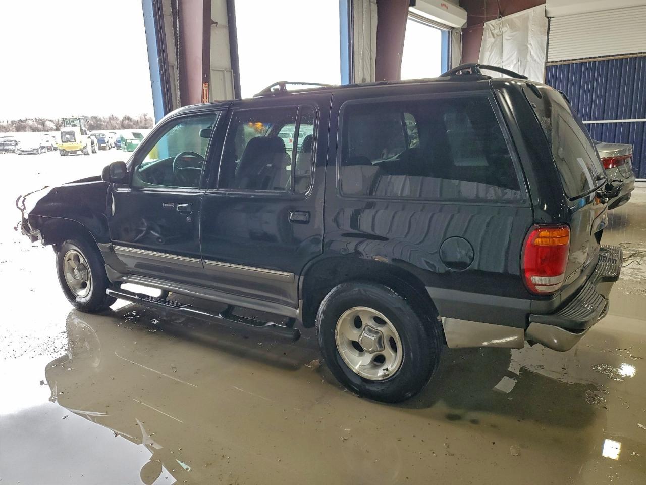 2000 FORD EXPLORER XLT photo 2