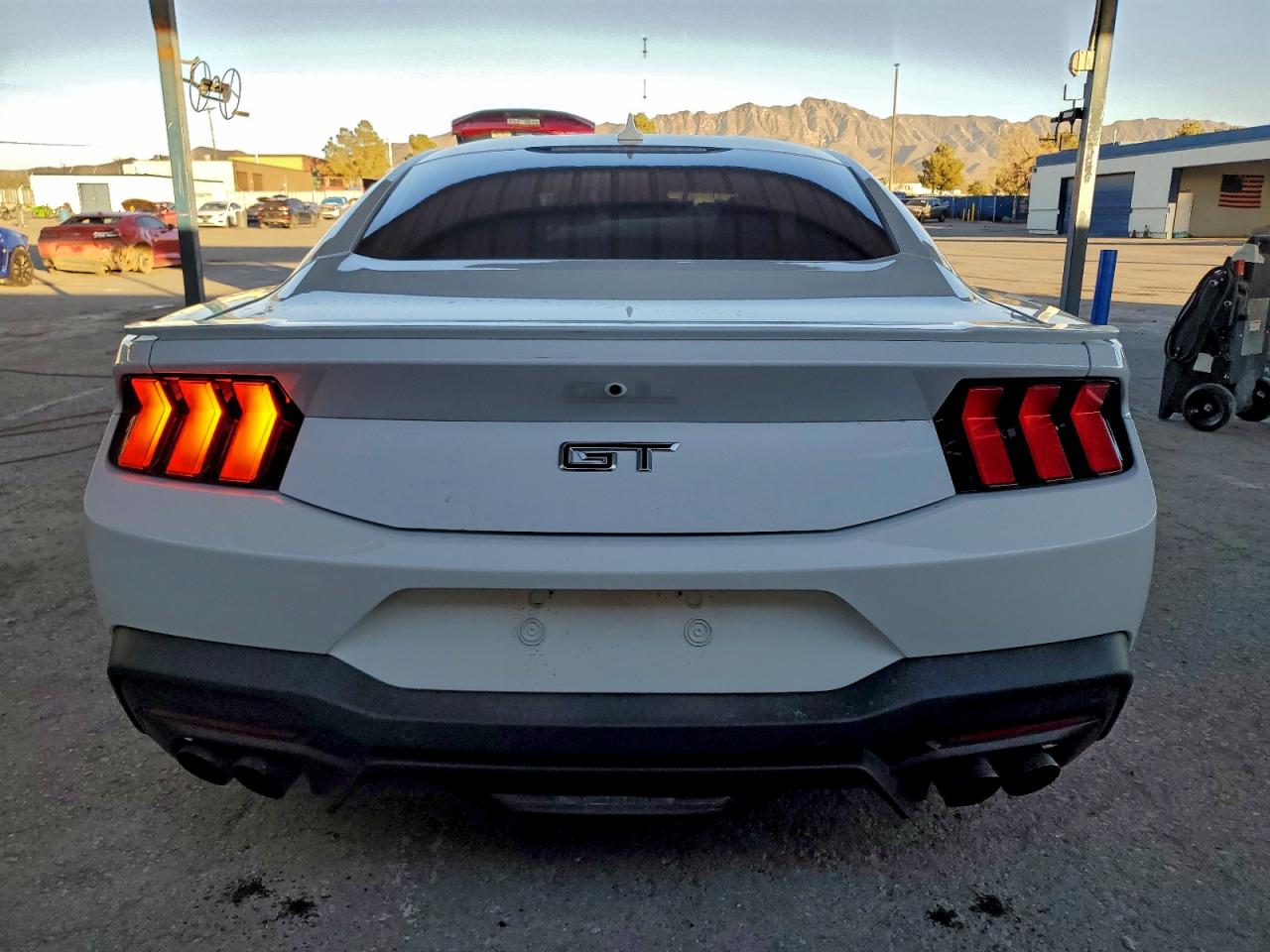 2025 FORD MUSTANG GT photo 6
