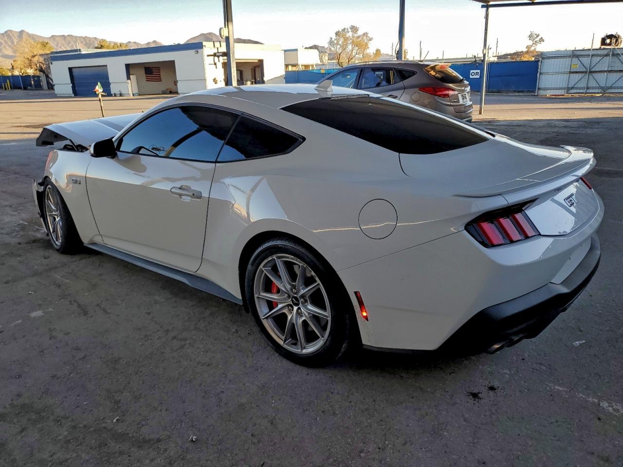 2025 FORD MUSTANG GT photo 2