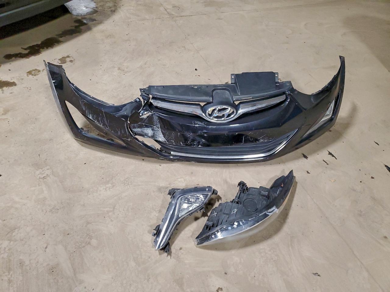 2014 HYUNDAI ELANTRA SE photo 12