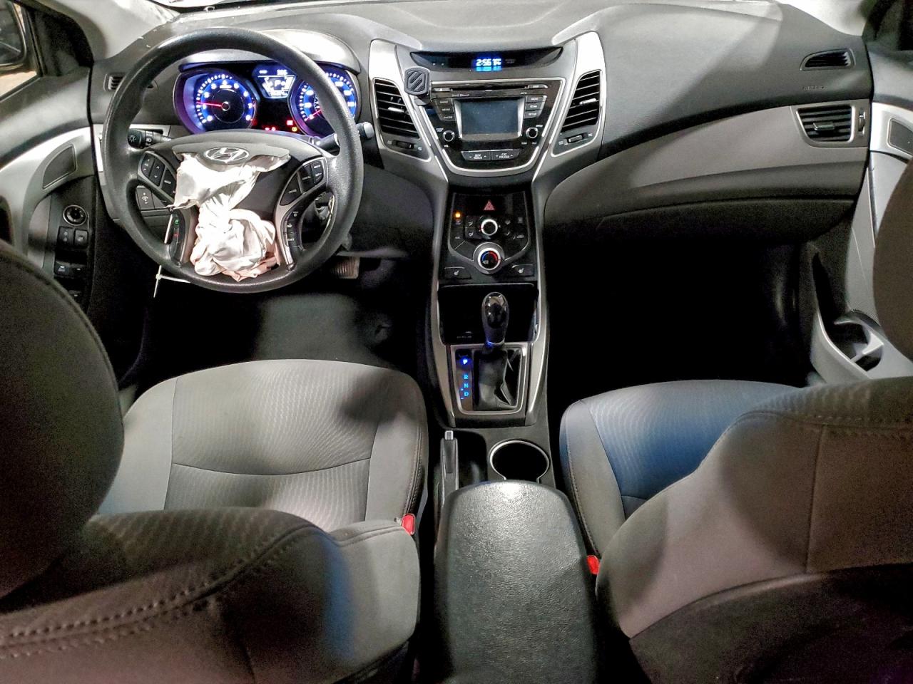 2014 HYUNDAI ELANTRA SE photo 8