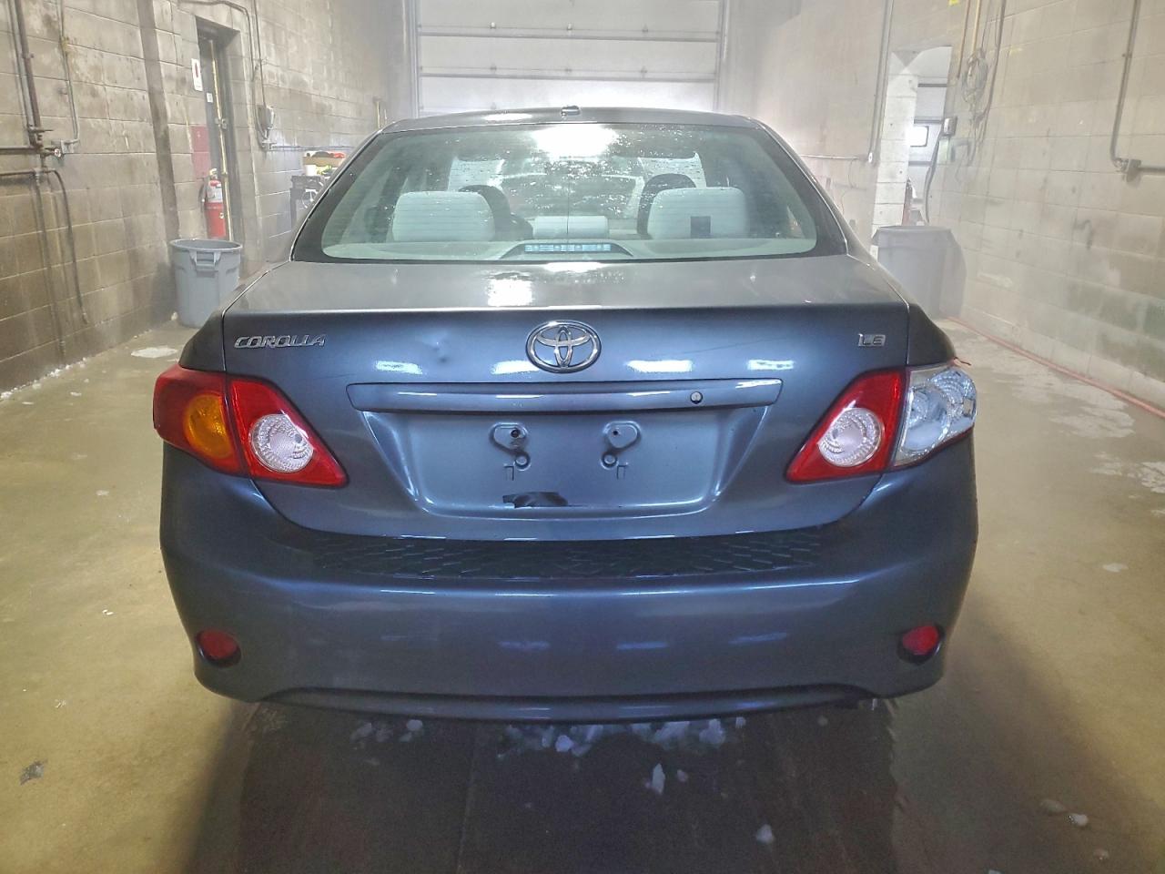 2010 TOYOTA COROLLA BASE photo 6