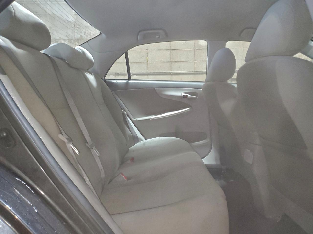 2010 TOYOTA COROLLA BASE photo 10