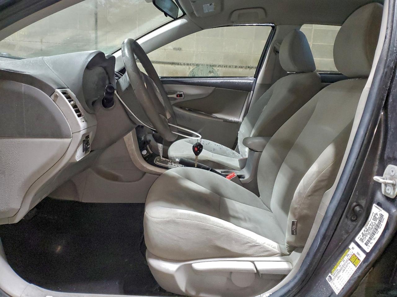 2010 TOYOTA COROLLA BASE photo 7