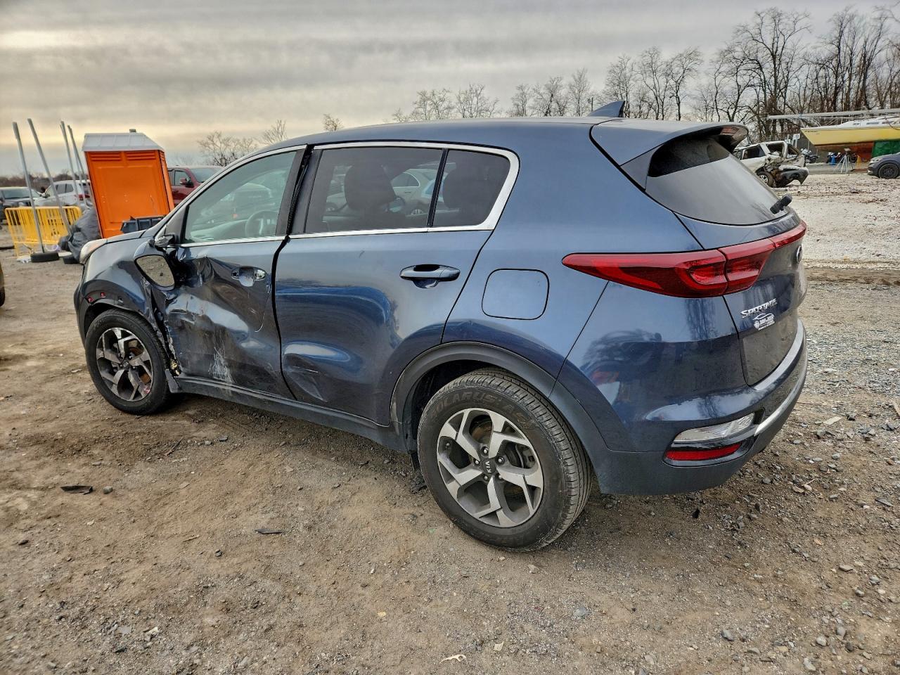 2021 KIA SPORTAGE LX photo 3