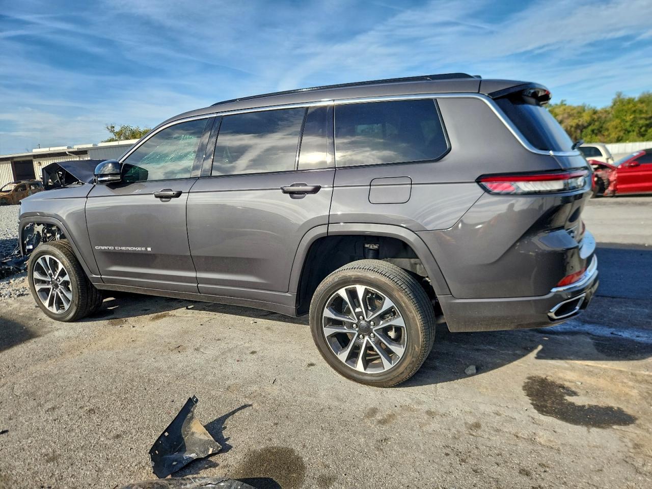 2024 JEEP GRAND CHEROKEE L OVERLAND photo 2