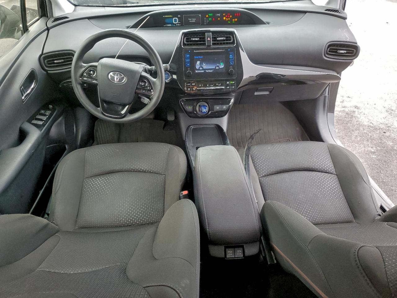2019 TOYOTA PRIUS photo 8