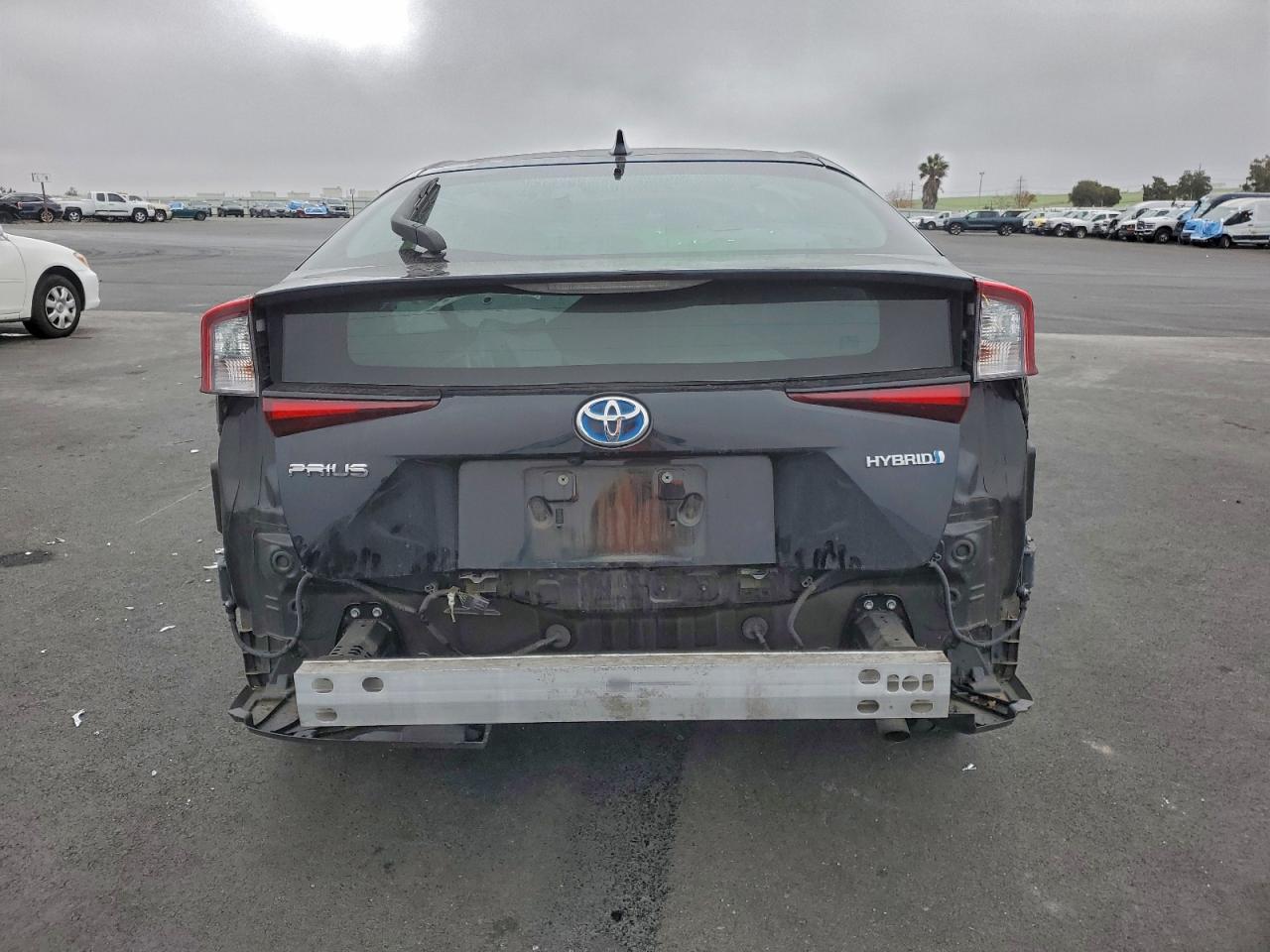 2019 TOYOTA PRIUS photo 6