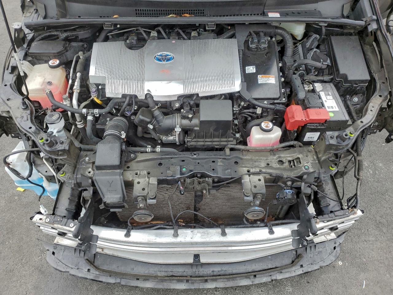 2019 TOYOTA PRIUS photo 11