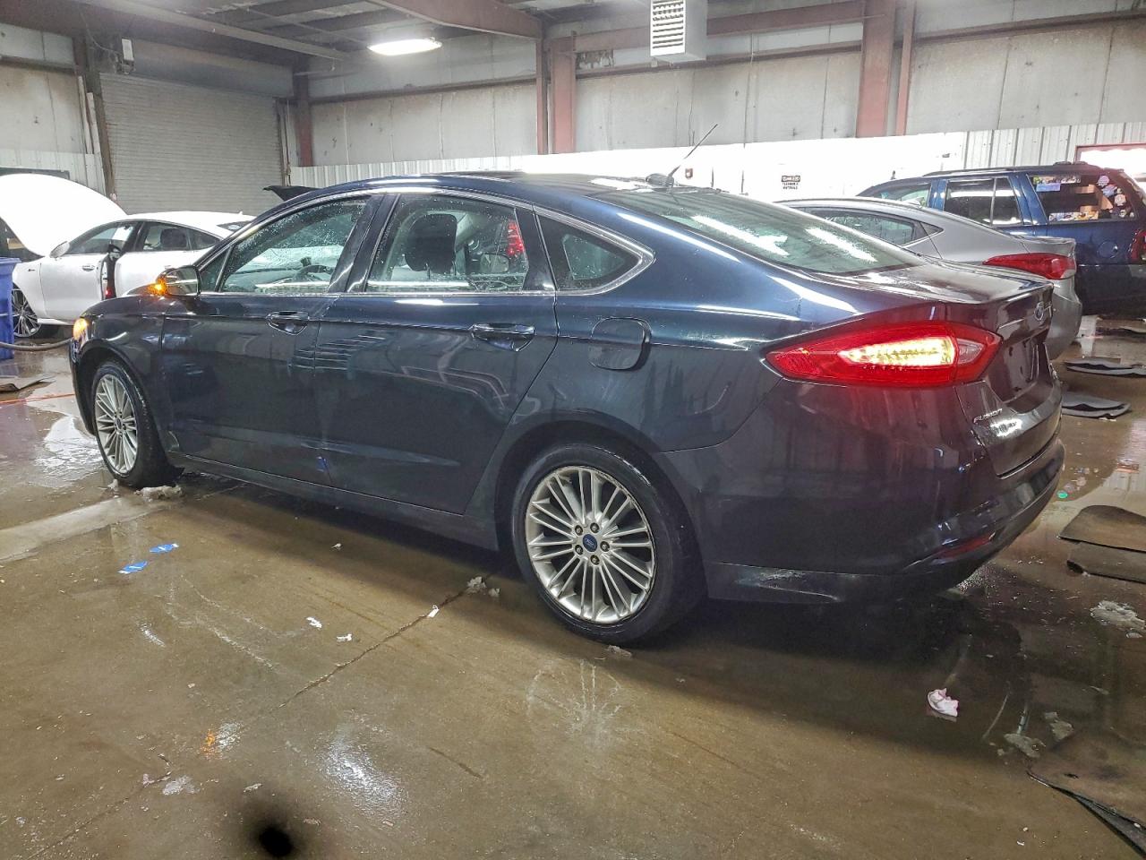 2014 FORD FUSION SE photo 2