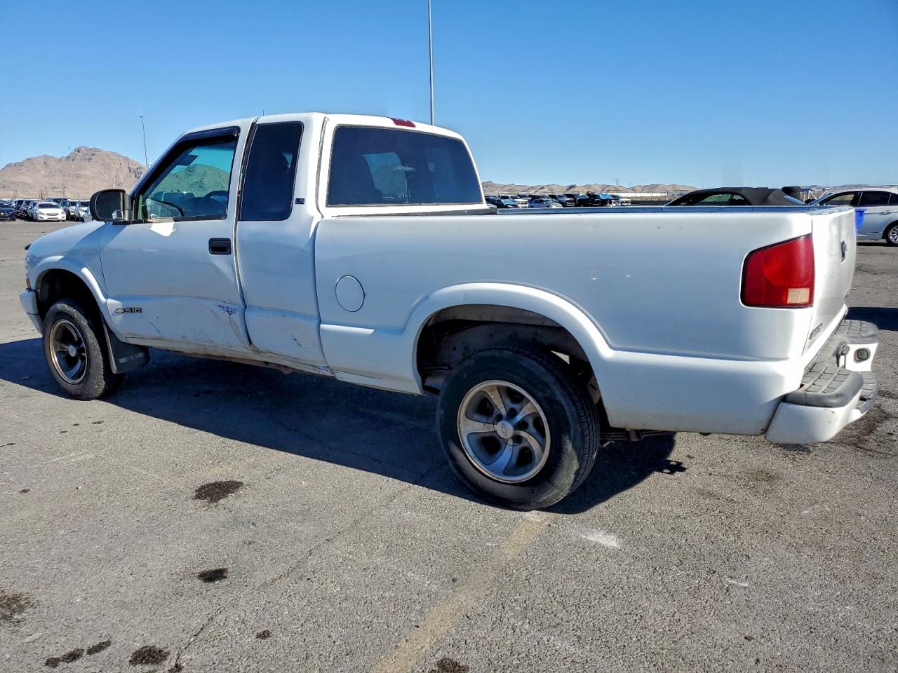 2001 CHEVROLET S TRUCK S10 photo 2