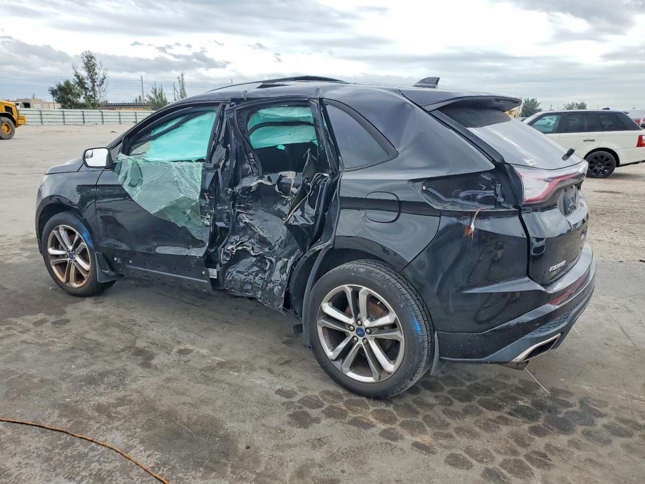 2017 FORD EDGE SPORT photo 2