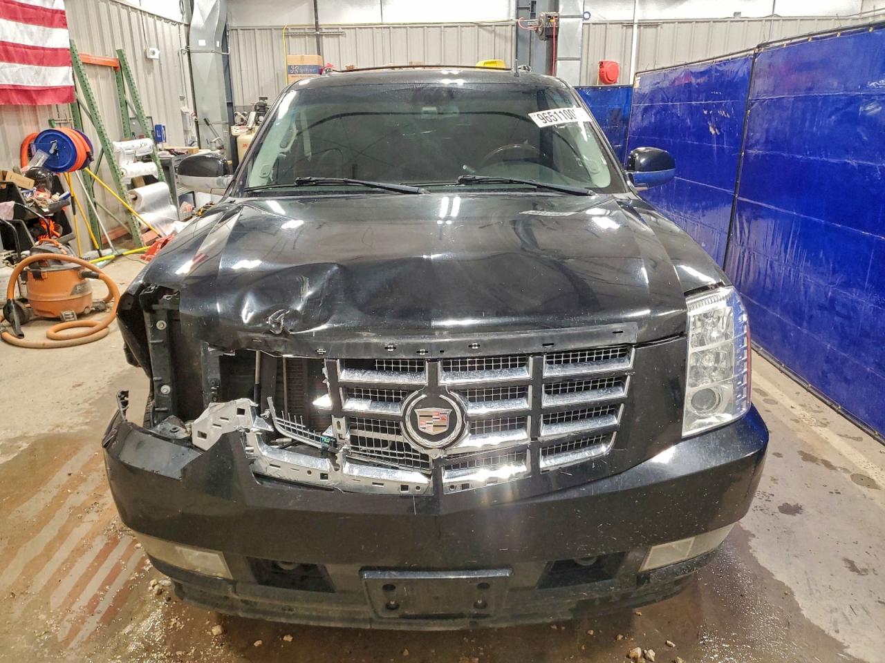2007 CADILLAC ESCALADE LUXURY photo 5