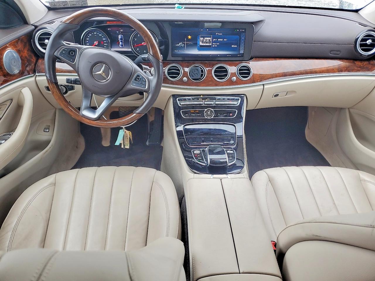 2017 MERCEDES-BENZ E 300 4MATIC photo 8
