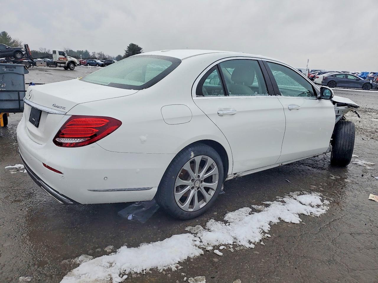2017 MERCEDES-BENZ E 300 4MATIC photo 3
