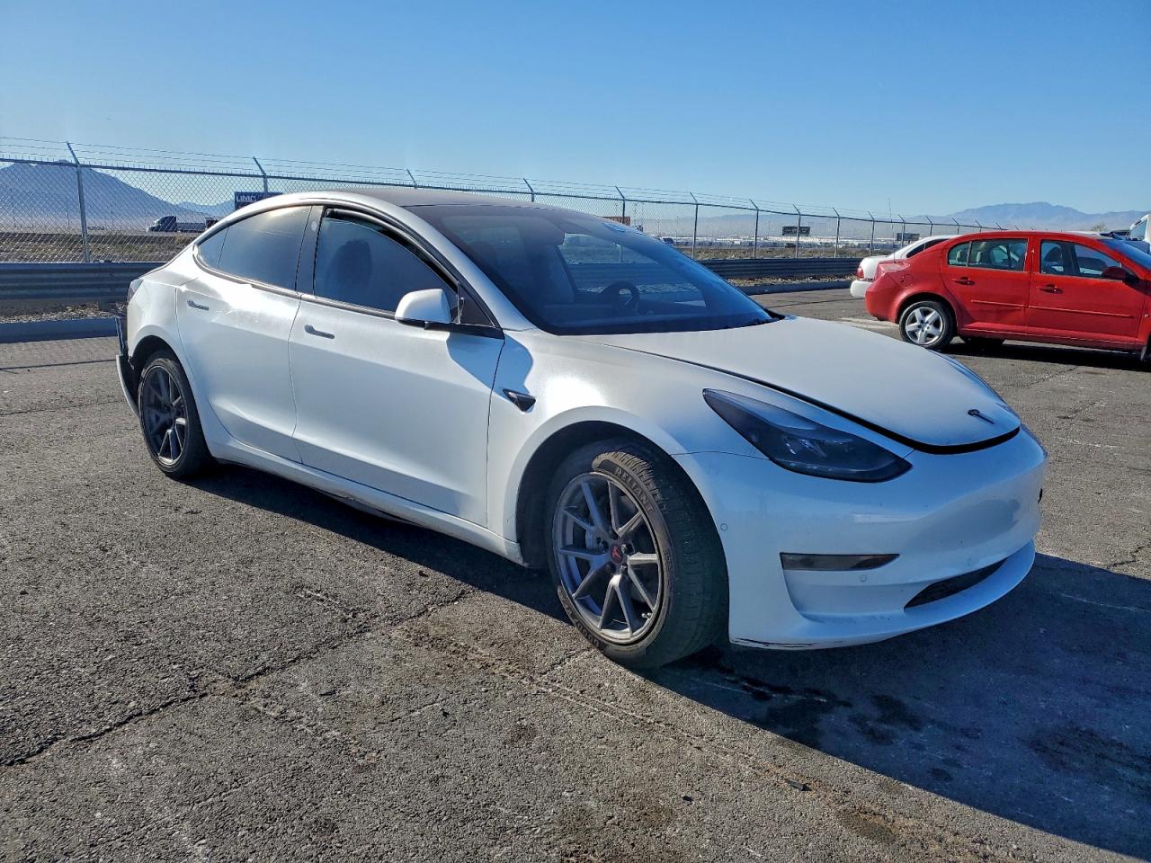 2022 TESLA MODEL 3 photo 4