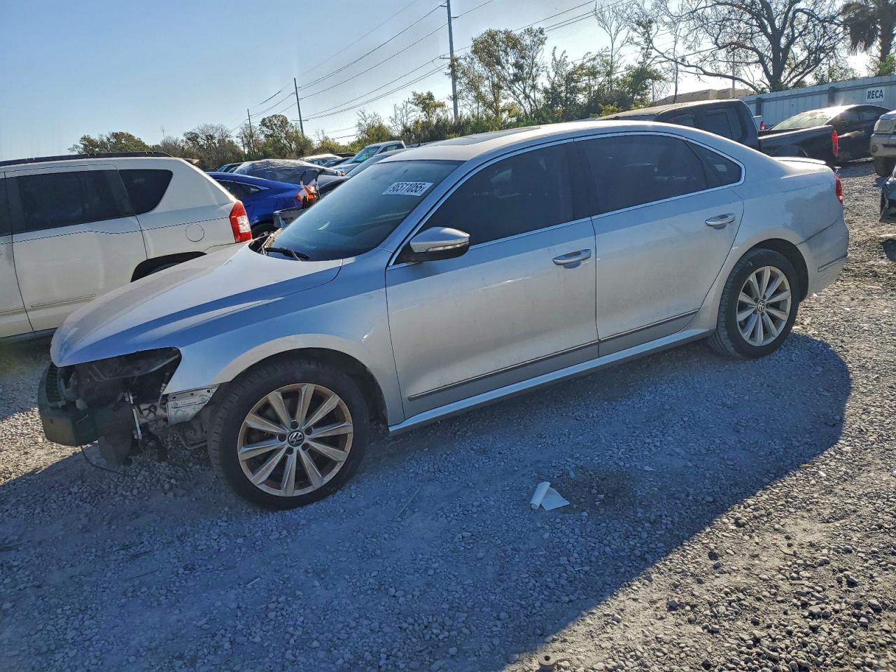 2012 VOLKSWAGEN PASSAT