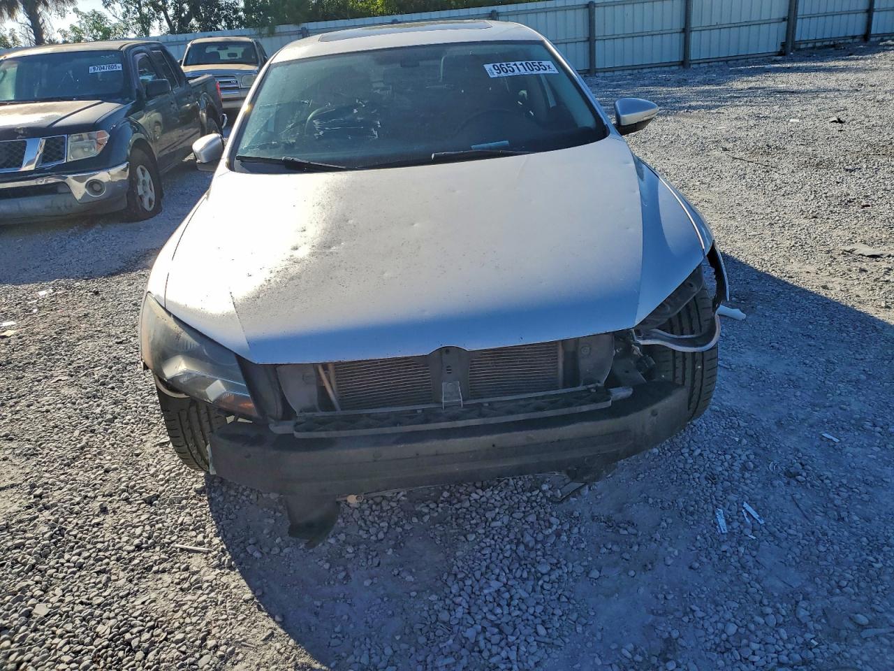 2012 VOLKSWAGEN PASSAT SEL photo 5