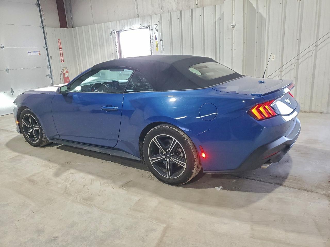 2024 FORD MUSTANG photo 2
