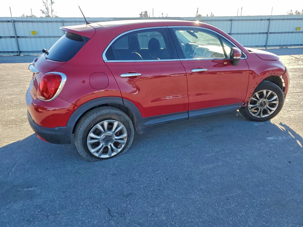 2016 FIAT 500X LOUNGE photo 3