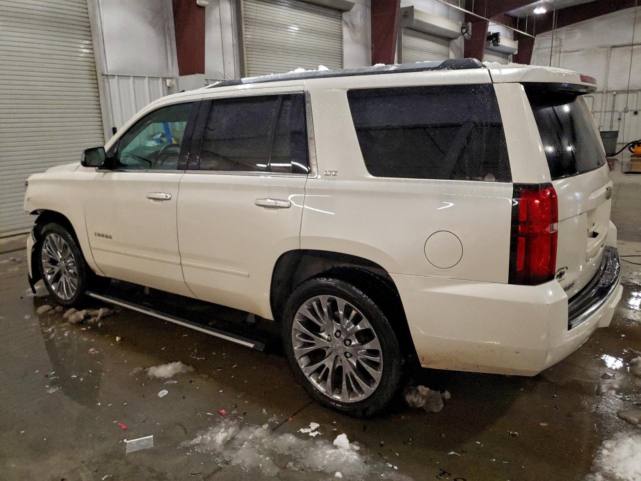 2015 CHEVROLET TAHOE K1500 LTZ photo 2