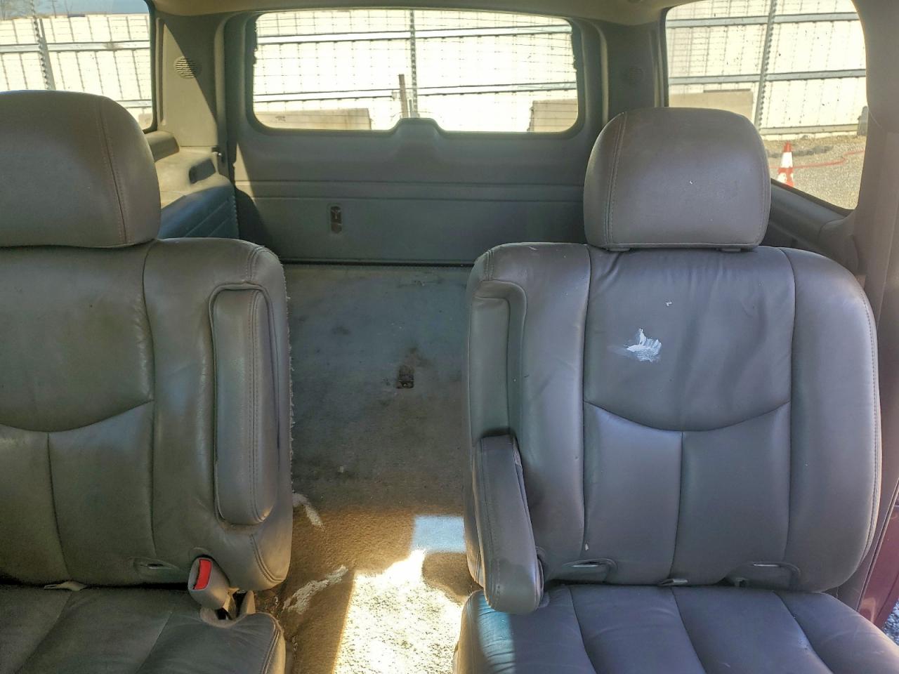 2003 GMC YUKON XL C1500 photo 19