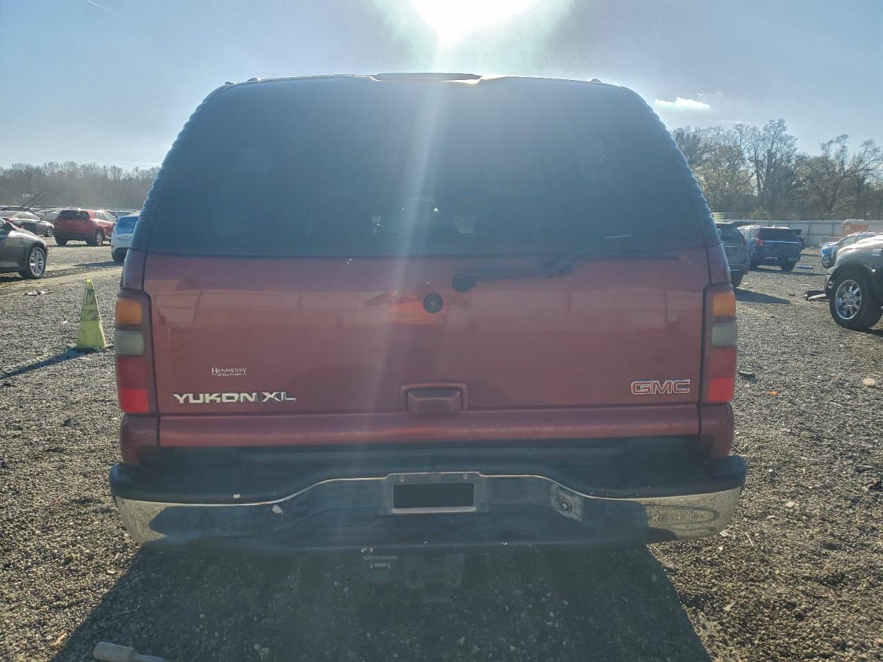 2003 GMC YUKON XL C1500 photo 11