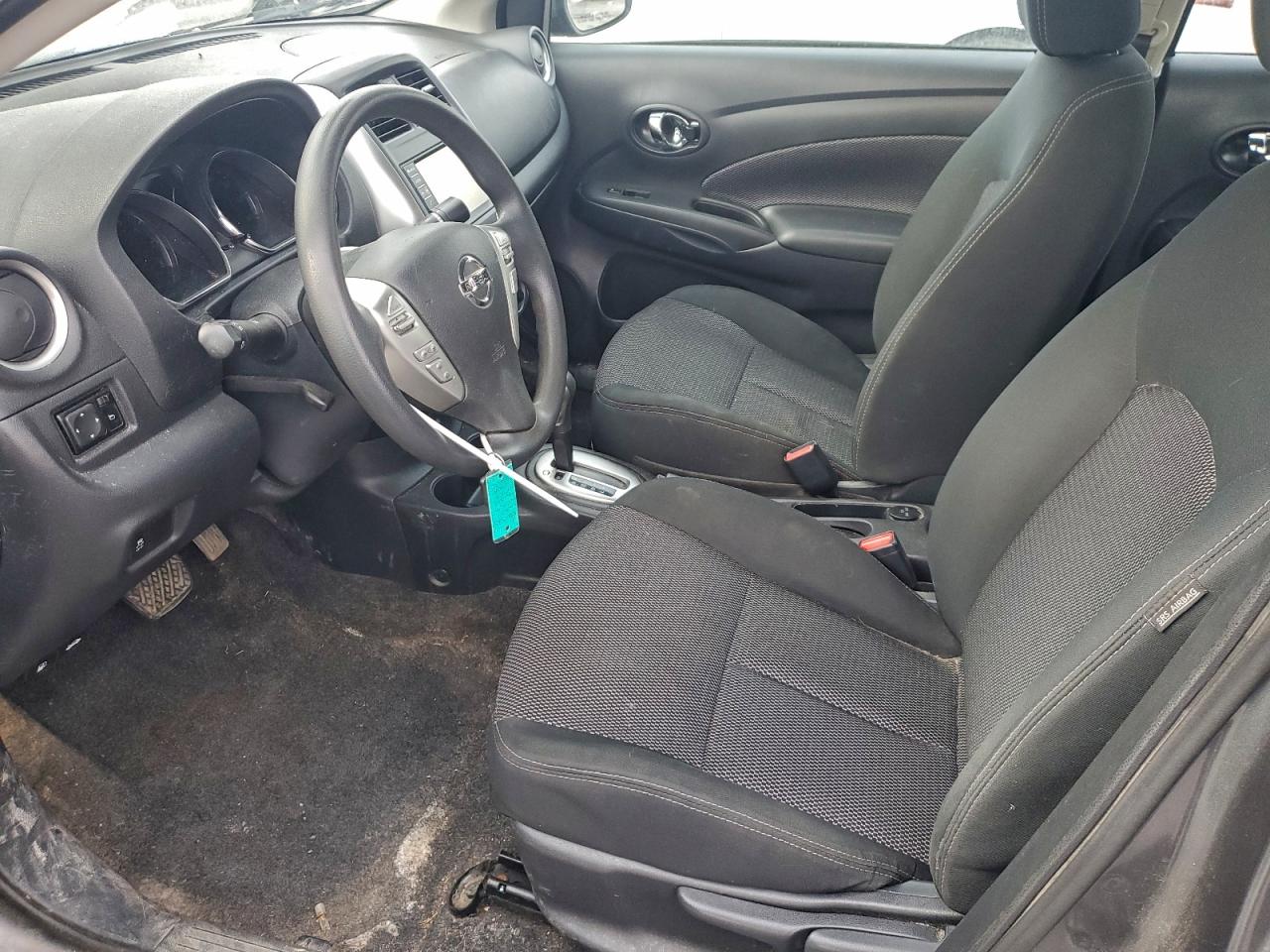 2019 NISSAN VERSA S photo 7