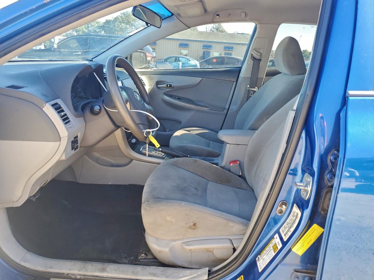 2010 TOYOTA COROLLA BASE photo 7