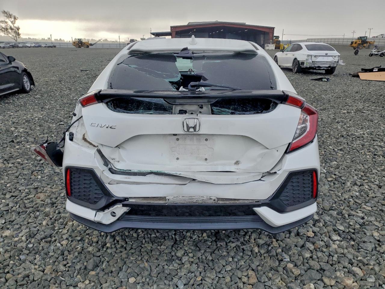 2017 HONDA CIVIC LX photo 11