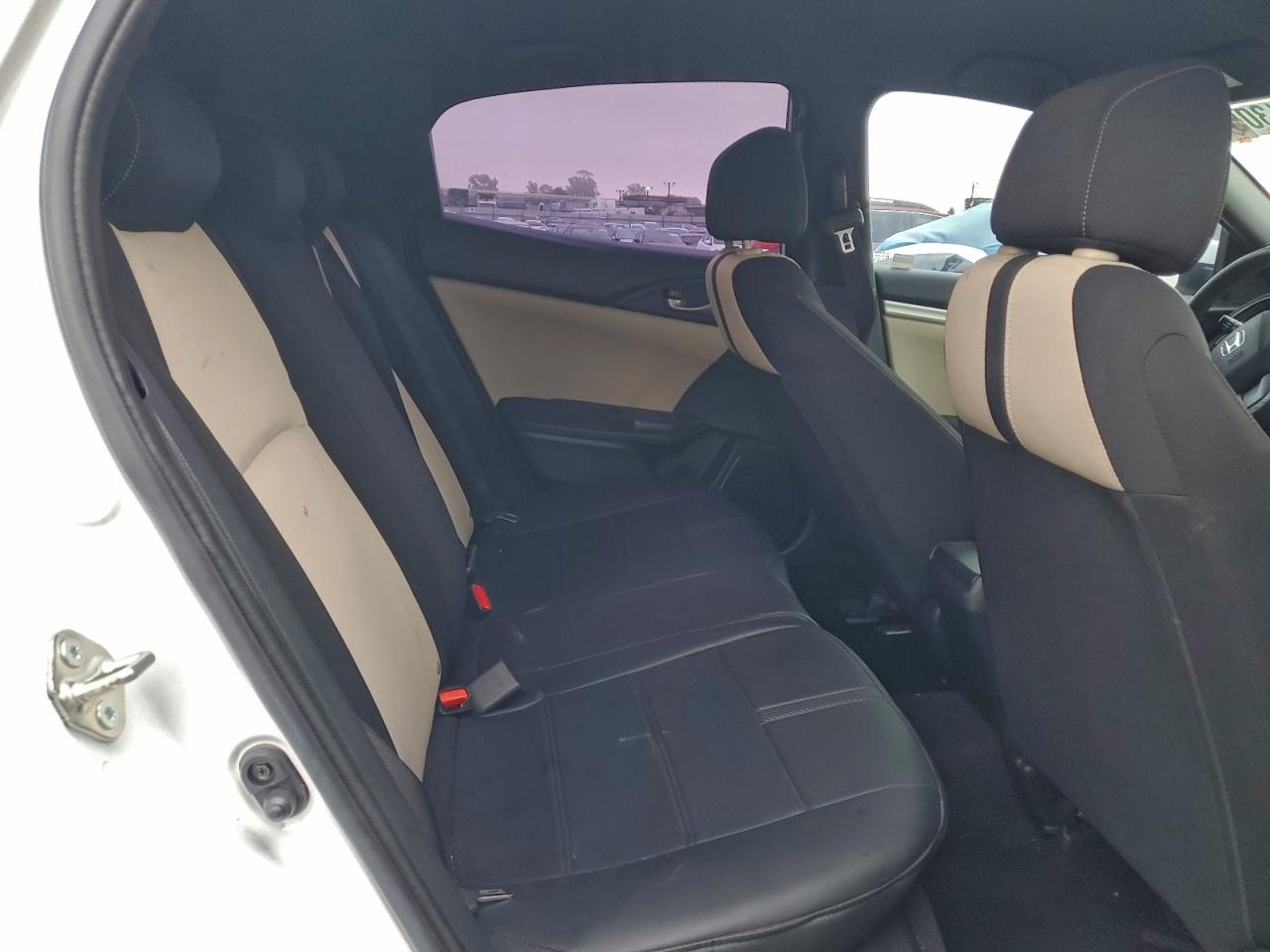 2017 HONDA CIVIC LX photo 19