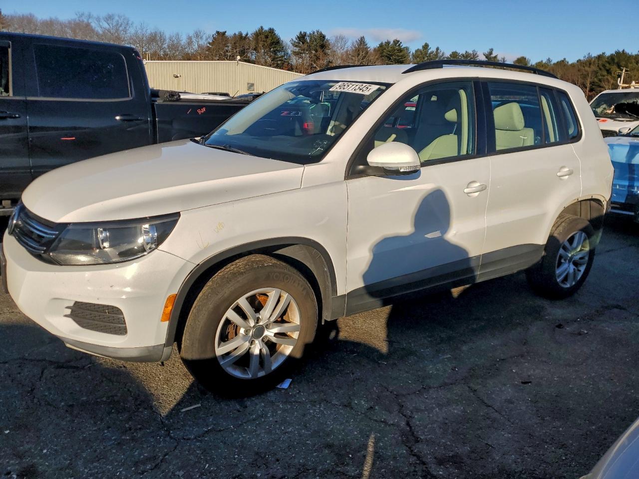 2017 VOLKSWAGEN TIGUAN