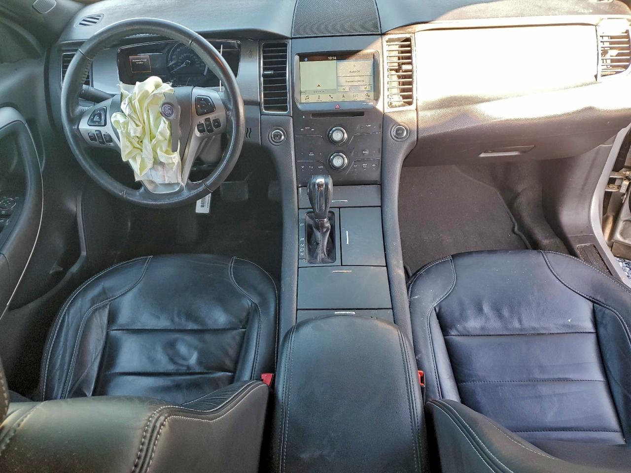 2016 FORD TAURUS SEL photo 8