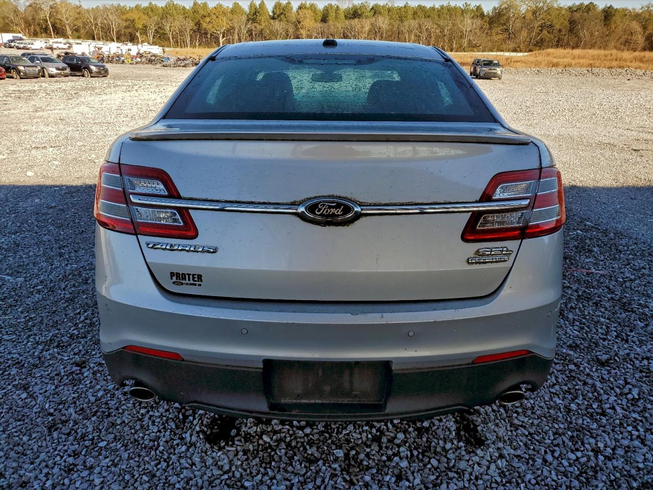 2016 FORD TAURUS SEL photo 6