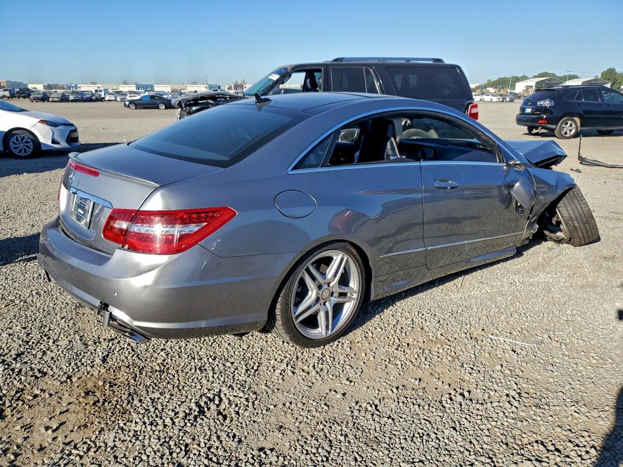 2012 MERCEDES-BENZ E 550 photo 3
