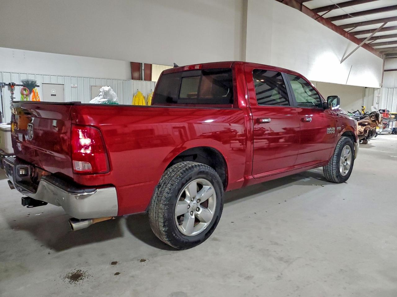2015 RAM 1500 SLT photo 5