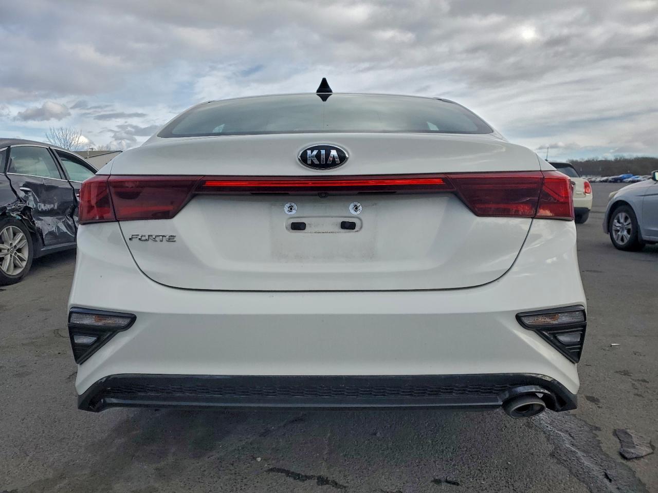 2019 KIA FORTE FE photo 6