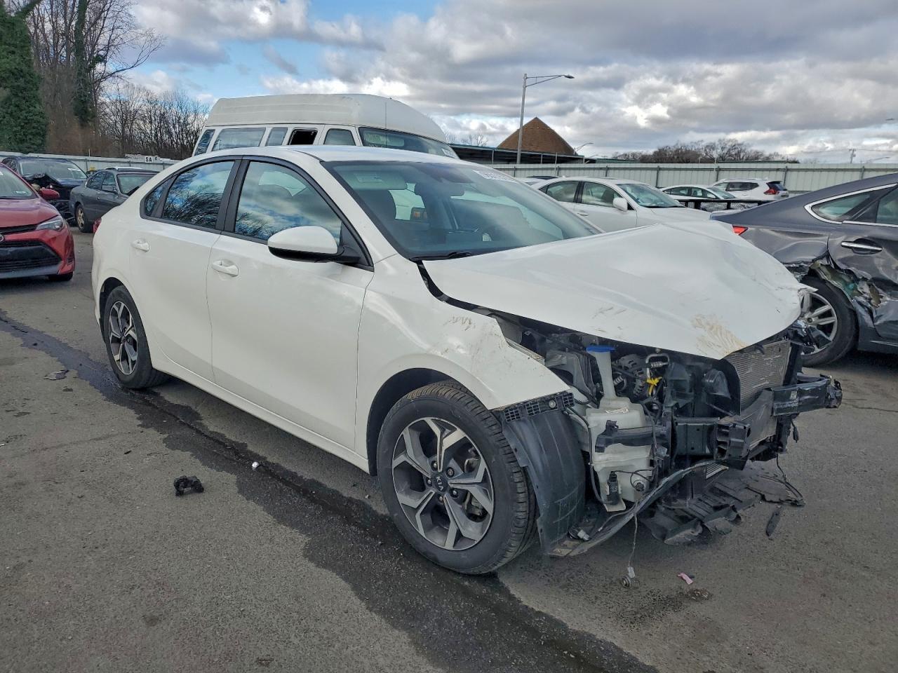 2019 KIA FORTE FE photo 4